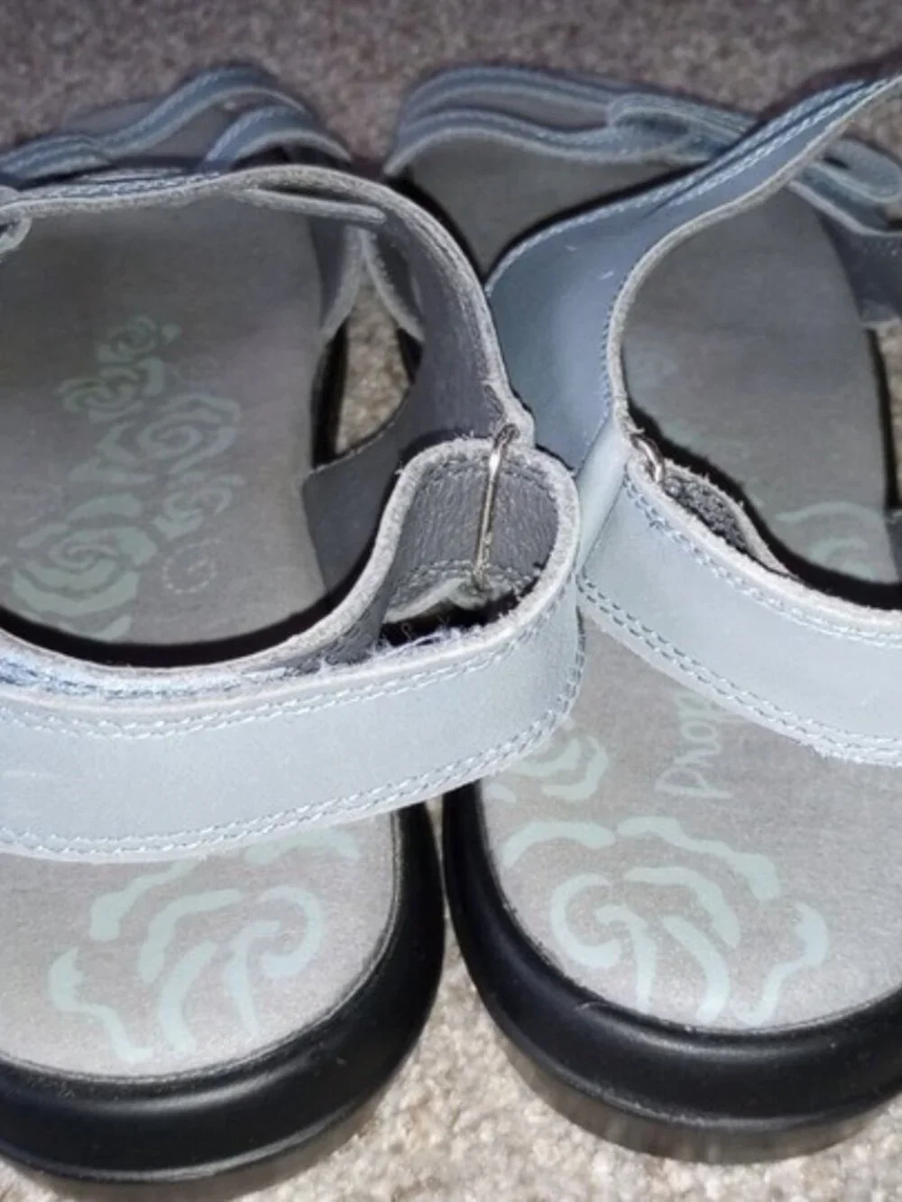 Propet Women`s sandals size 13